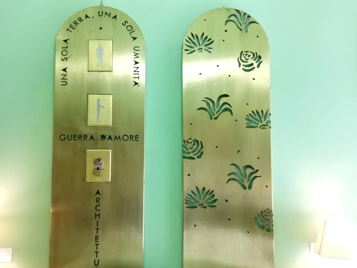 Speciale Tarshito Guesthouse Bari 0*,