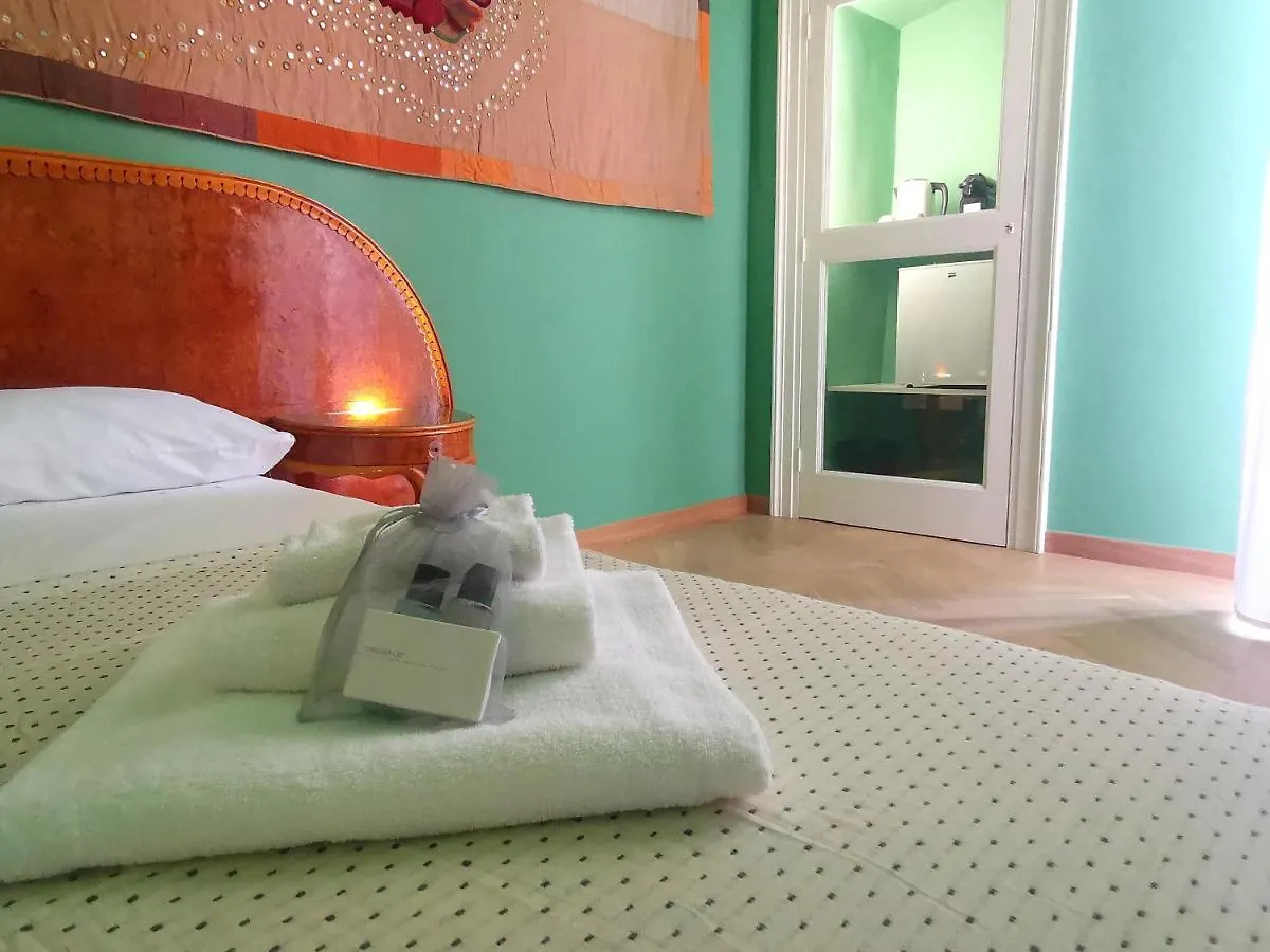 Apartment Speciale Tarshito Guesthouse Bari Italy