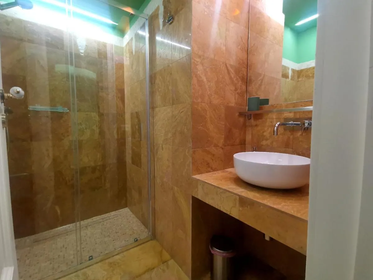 Speciale Tarshito Guesthouse Bari 0*,  Italy